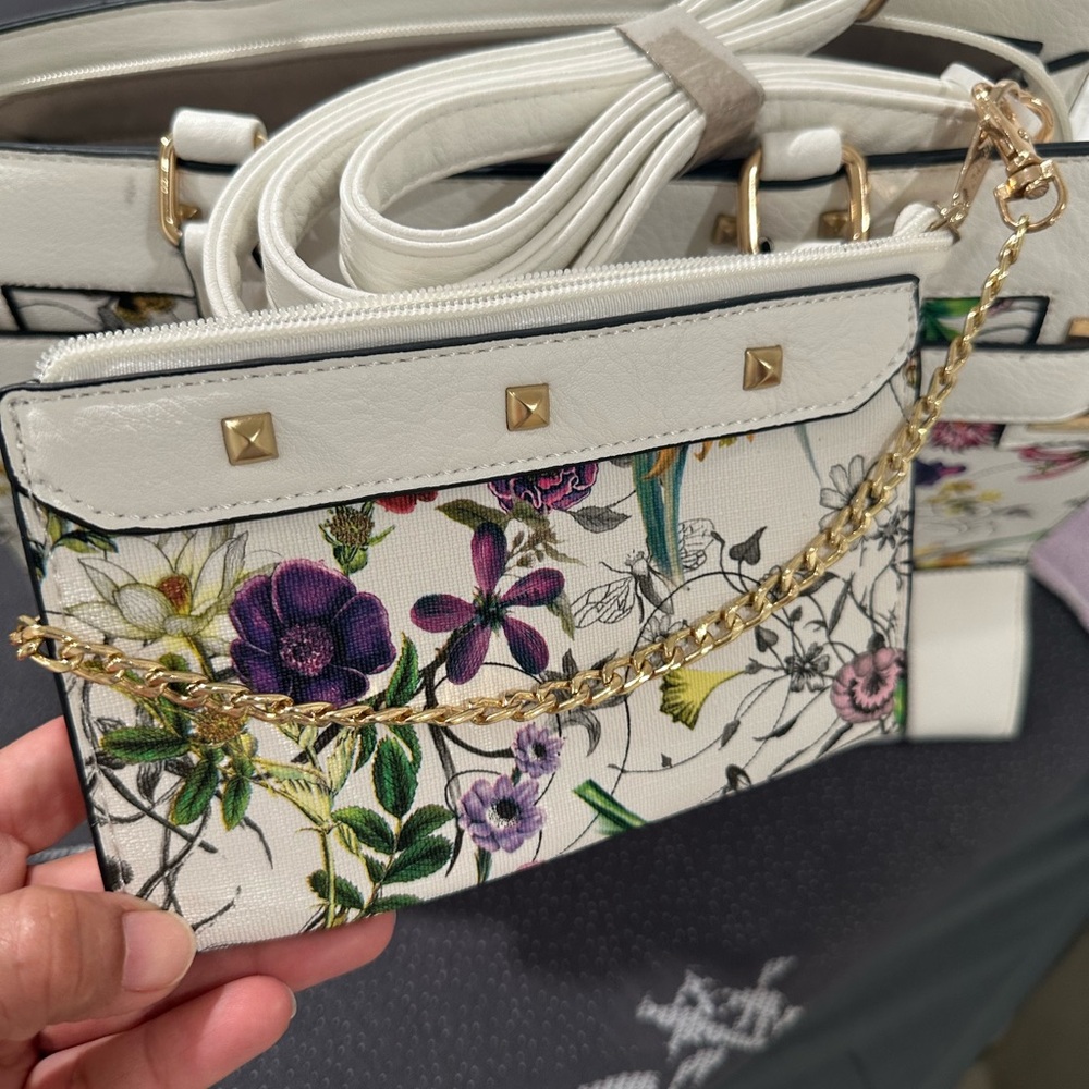 White Floral Satchel with Structured Design - Picture 3 of 5